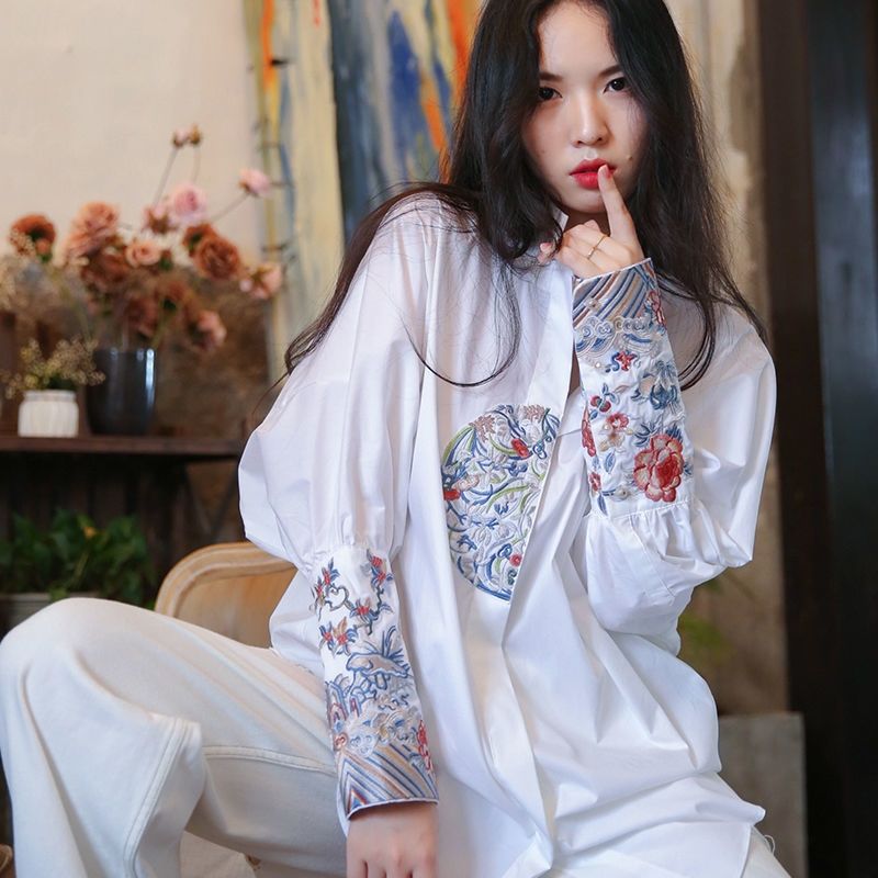 中國風復古重工刺繡襯衫上衣女2022春新款中式立領寬鬆中長款襯衣