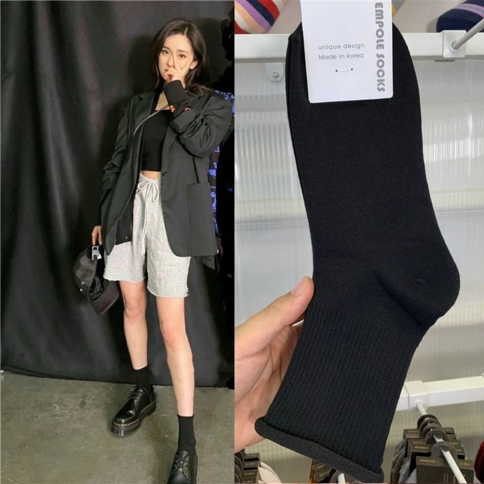 Youth simple solid color breathable vertical strip Yang Mi with the same basic model rolled edge medium tube socks for women