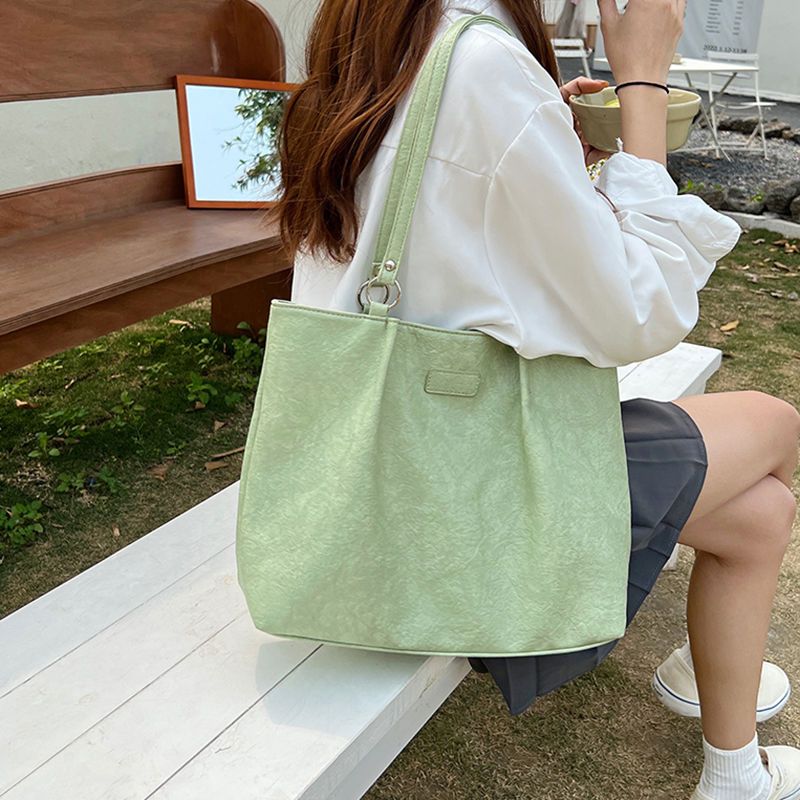 大容量質感托特包女手提小眾高級感洋氣早春新款2022年爆款單肩包