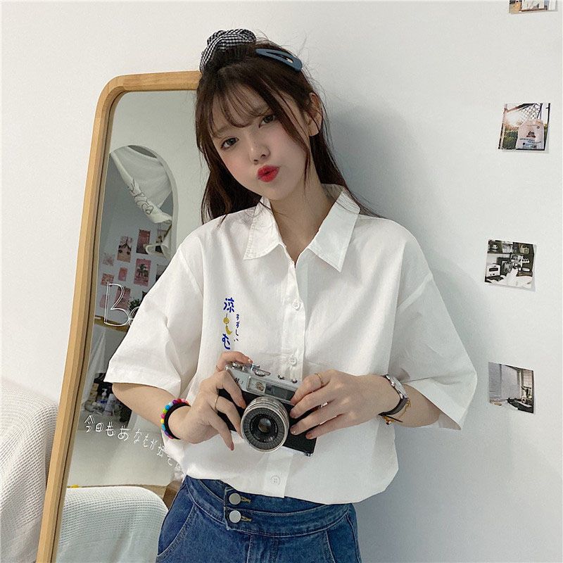 Short-sleeved shirt Hong Kong-style shirt women's summer  loose Korean version of the niche design sense ladies mid-sleeve all-match tops