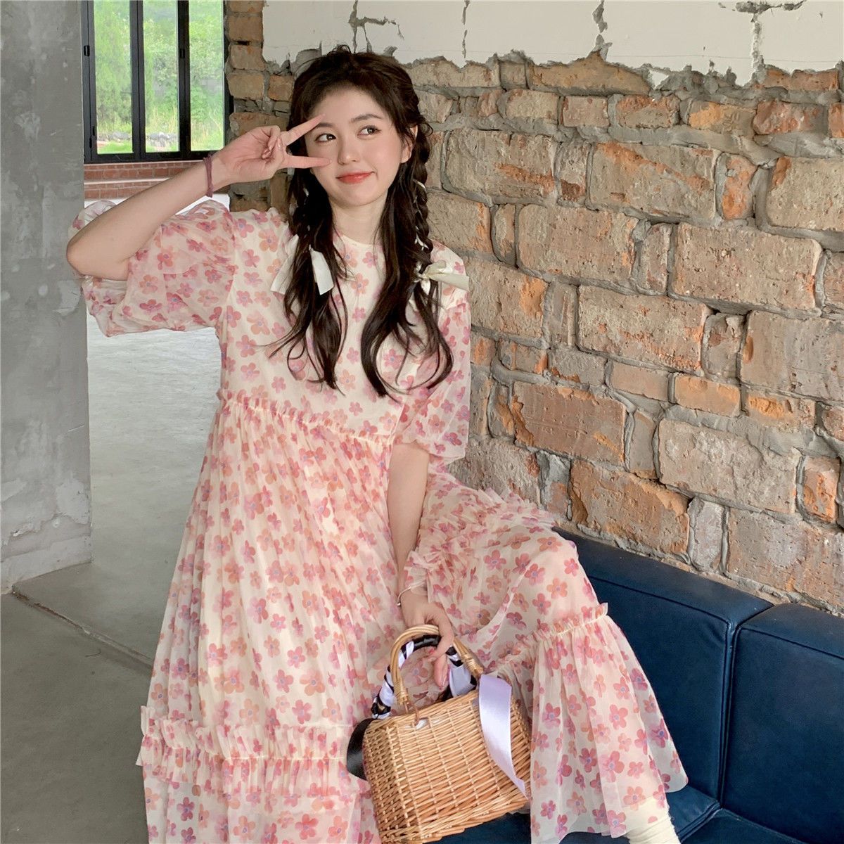 Sweet floral puff sleeve dress women's summer  new French style gentle style small first love long skirt