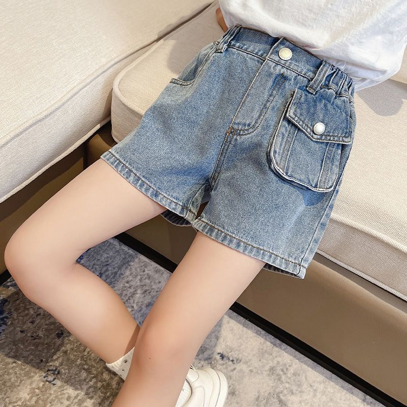 Girls' denim shorts thin 2022 summer new middle-aged and old children's foreign style, loose fitting children's versatile pants trend