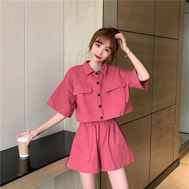 Summer 2022 new short sleeve suit women's net red fried Street foreign style aging fashion small shorts two-piece set