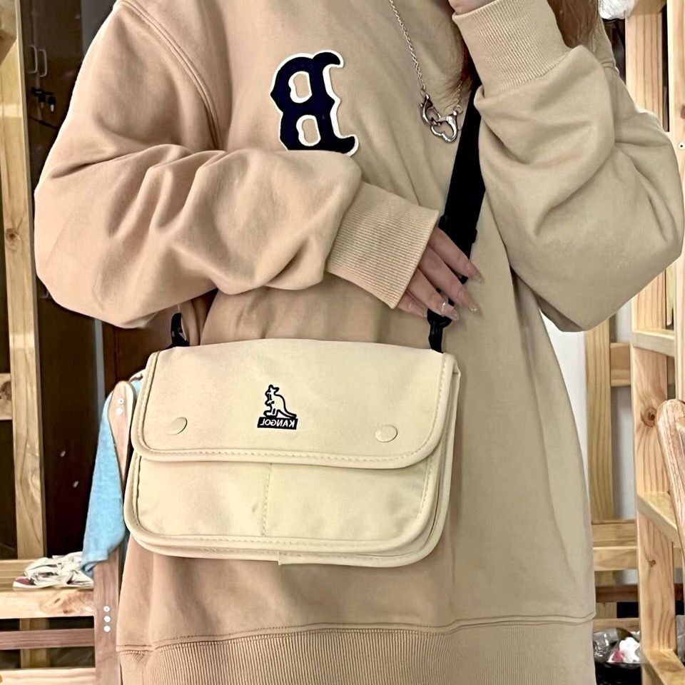 White deer same bag beige mini shoulder messenger bag 2022 new fashion casual all-match envelope bag female