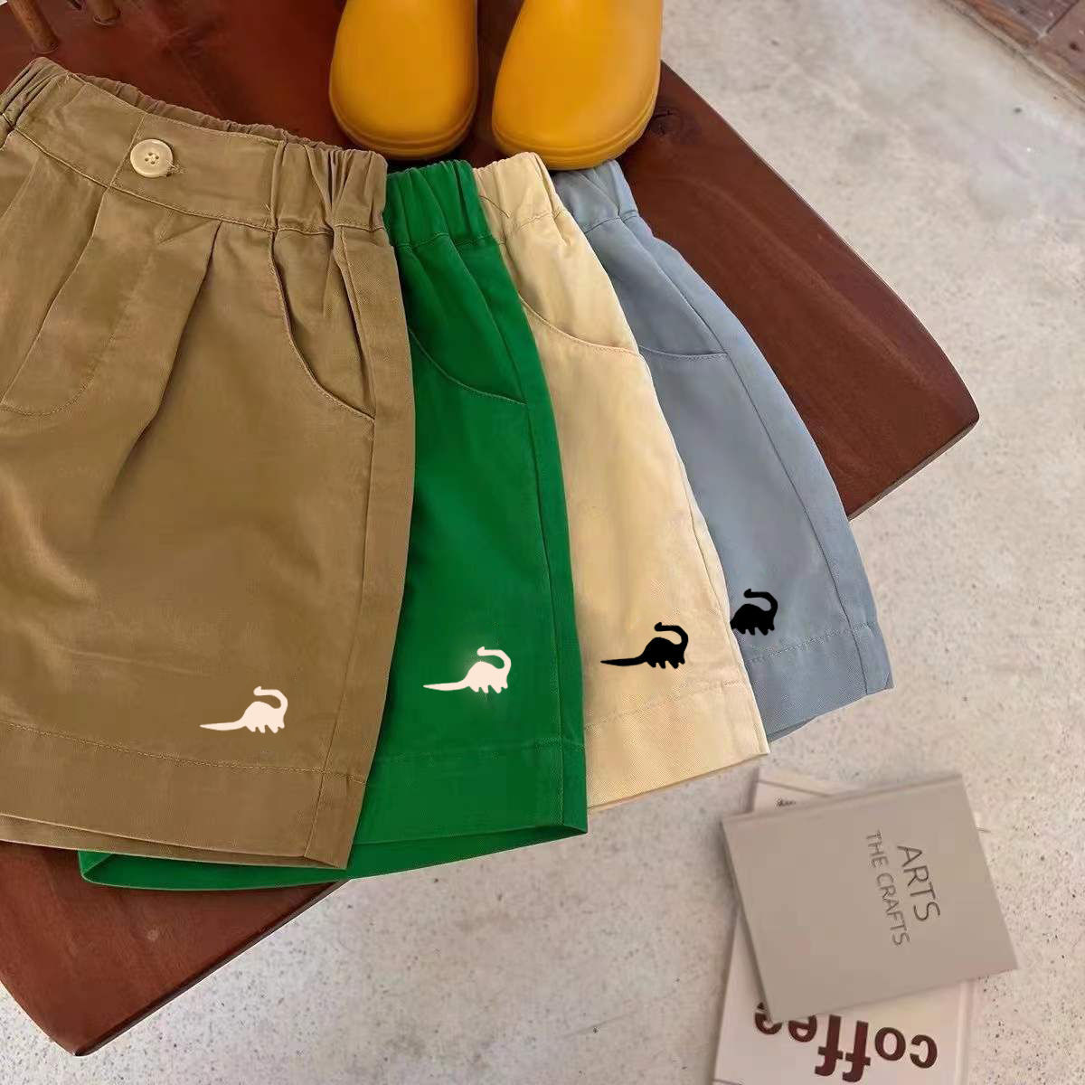 Boys and girls shorts 2022 summer new children's printed cotton casual pants female baby waist buckle five-point pants all-match