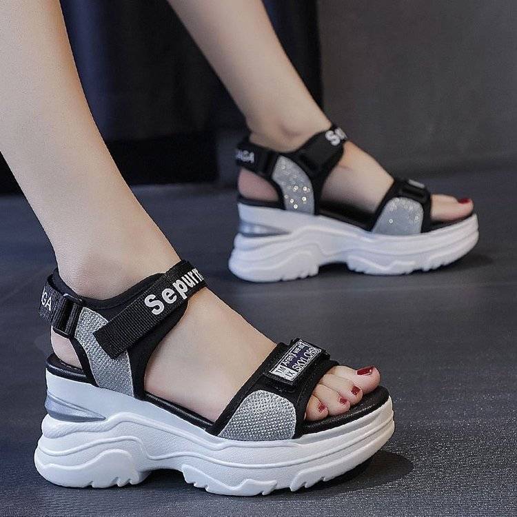 2022 new all-match thick-soled muffin shoes fashion fairy wind with skirt soft bottom wedge summer heightening sandals women