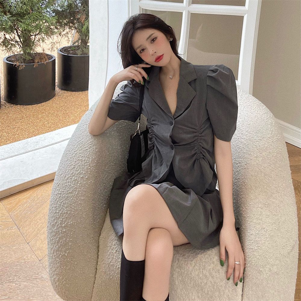 Gray suit suit female design sense drawstring pleats puff sleeve waist top pleated skirt two-piece summer style