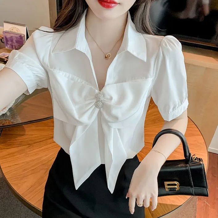 Western-style chic bowknot shirt Xia Ms. white shirt design sense niche French temperament V-neck short-sleeved top