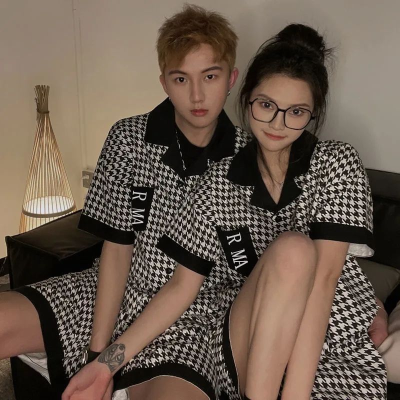 Pajamas women's summer short-sleeved two-piece suit Internet celebrity houndstooth high-end hot style men's thin section can be worn outside home clothes