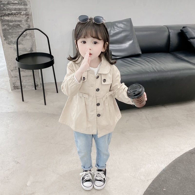 Children's coat girl baby windbreaker spring and autumn 2022 new western style princess little girl fashion medium and long Korean version tide