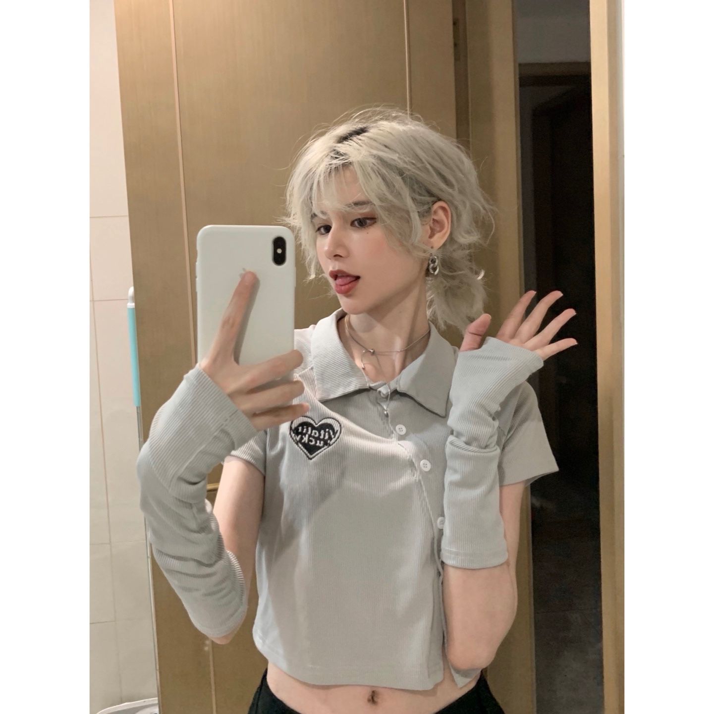 Short-sleeved polo shirt 2023 summer new design niche hot girl retro style sleeves splicing trendy tops for women