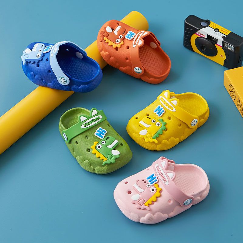 儿童拖鞋小童拖鞋春夏季婴儿拖鞋洗澡室内防滑可爱恐龙儿童包头
