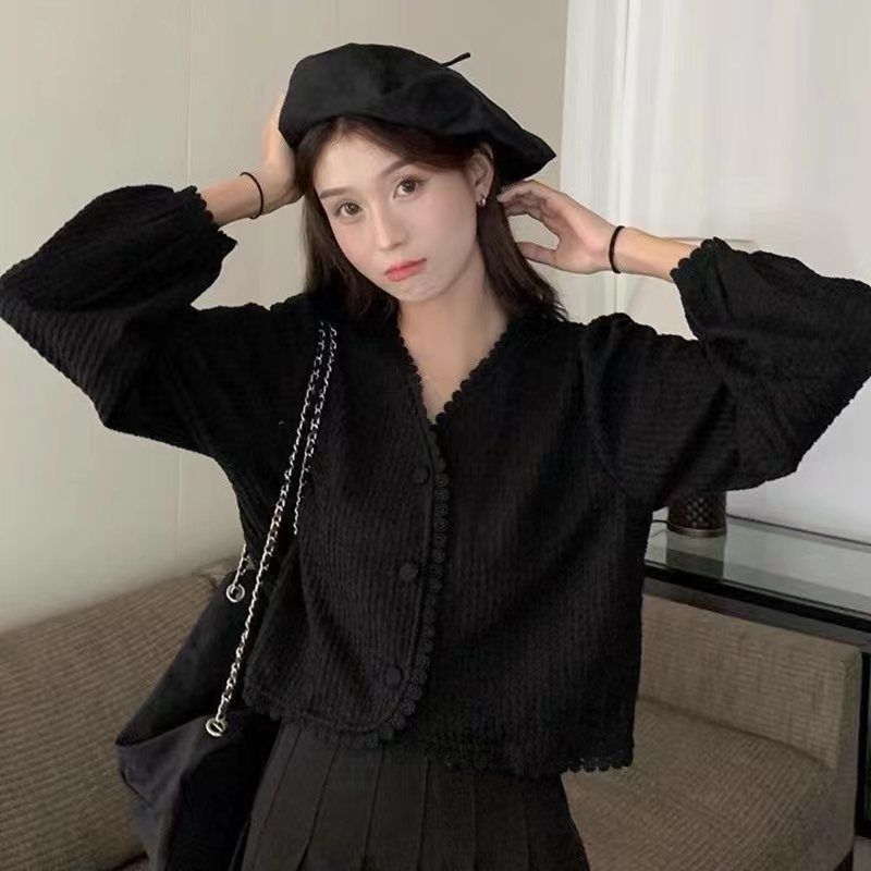 Spring and autumn new Korean style temperament V-neck lace sweet all-match texture chic chic niche shirt ladies tops