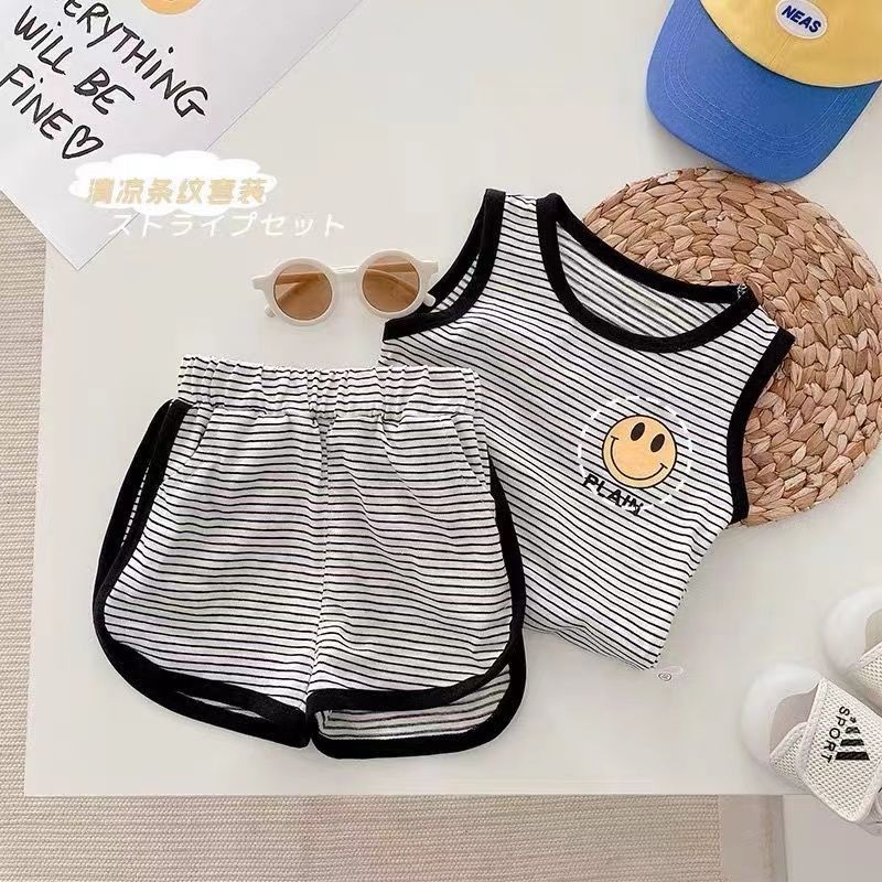 Children's vest suit smiling face 2022 new 0-6 years old summer boys and girls striped t-shirt wrapping shorts two-piece set