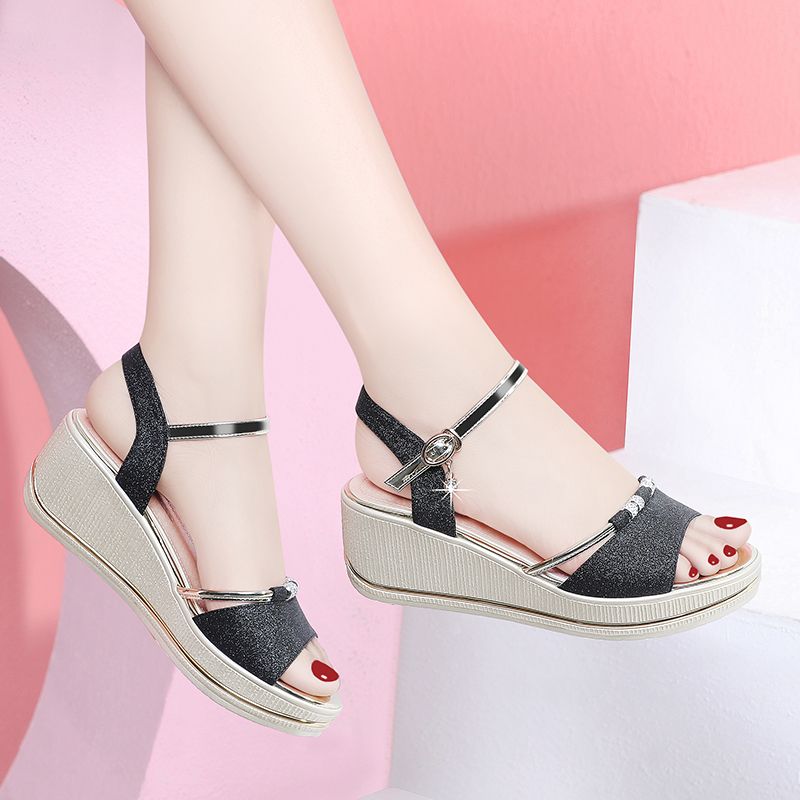 Wedge sandals 2022 summer new all-match mid-heel fashion thick-soled comfortable high-heeled summer fashion women's shoes