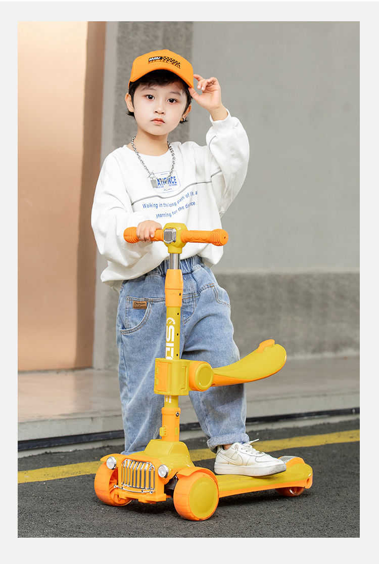 新款防摔防侧翻三合一音乐儿童滑板车可座可折叠男女宝宝通用玩具