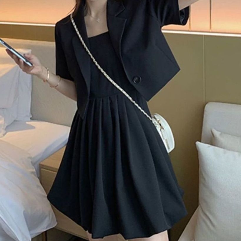 Suit high sense dress temperament 2022 new women's wear large early spring fat mm two piece suit summer