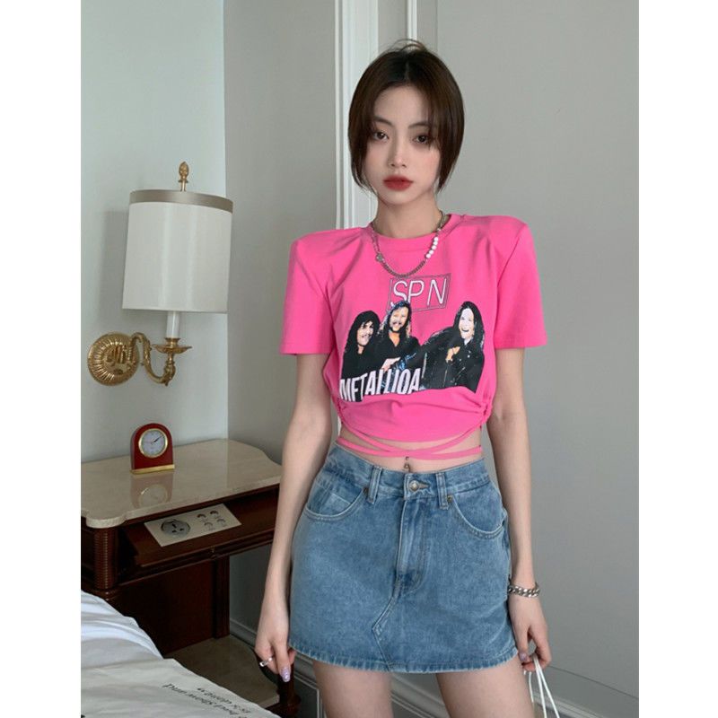 Pink t-shirt women's summer wear  new short-sleeved design niche slim fit strap sweet and spicy short top ins trend