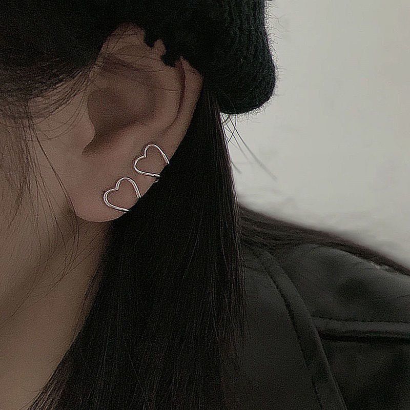 Simple love ear clip, a two-wear men and women without ear holes, high-end, small, exquisite and cute ins temperament earrings