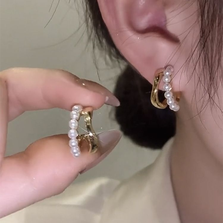 Bezaubernde, doppellagige C-förmige Creolen mit Perlen und funkelnden Diamanten – Trendige High-End-Ohrringe im koreanischen Stil 2022_voghion.com