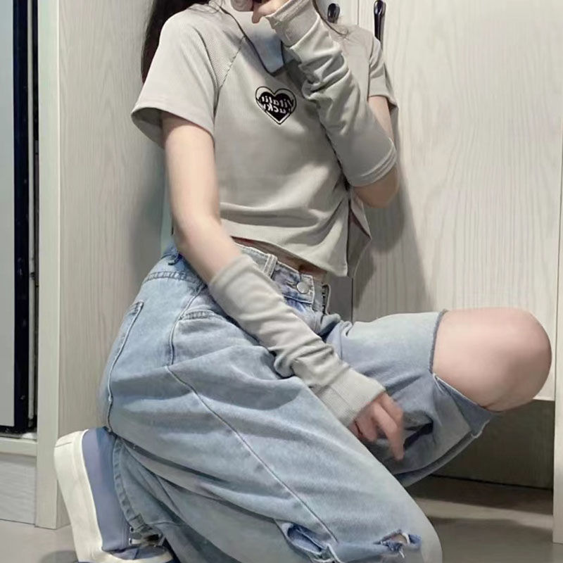 2023春夏新款POLO領愛心刺繡灰色短款T恤短袖配袖套上衣女潮ins風