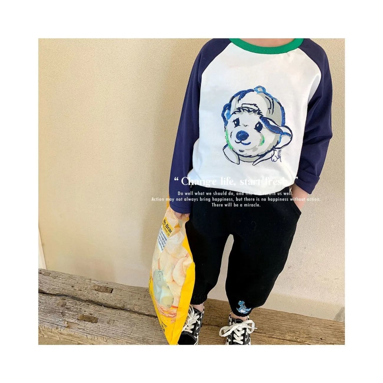 Boys' long-sleeved T-shirt 2021 spring style small and medium-sized children's bear print bottoming shirt children's Korean version of foreign style pure cotton top