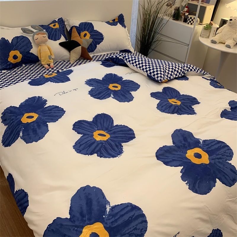 Cute cartoon miya blue love thin literary bed sheet four-piece set bedroom upper and lower bunk single quilt cover three-piece set