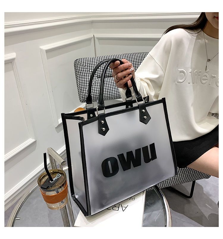 This summer, transparent large capacity are popular for women's 2022 new trendy jelly single shoulder bags with a_voghion.com