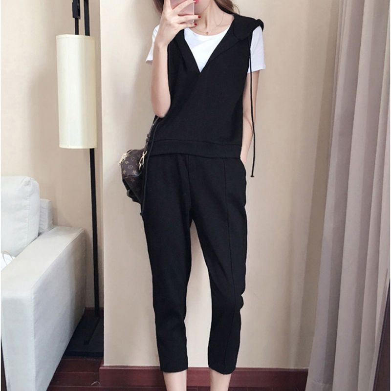 300 catties large size women's summer loose T-shirt fashion suit fat sister fashionable age-reducing and thin vest three-piece suit