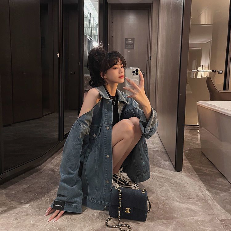 Off-the-shoulder shirt women's ripped denim jacket spring and autumn Korean style loose design loose jacket fashion personality women's clothing