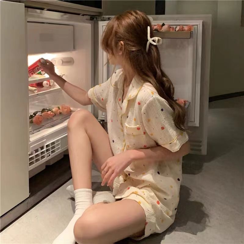 Japanese ins wind pajamas female summer sweet cardigan short-sleeved shorts thin section students can wear home service suits