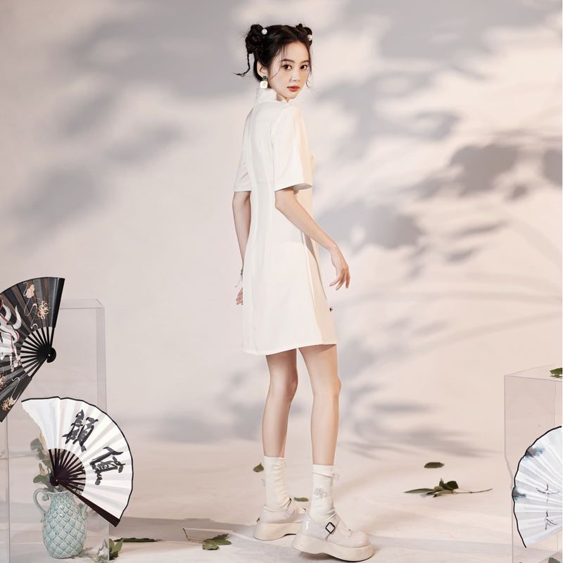 白色改良國潮旗袍女2022年新款炸街短款年輕款少女連衣裙日常夏季