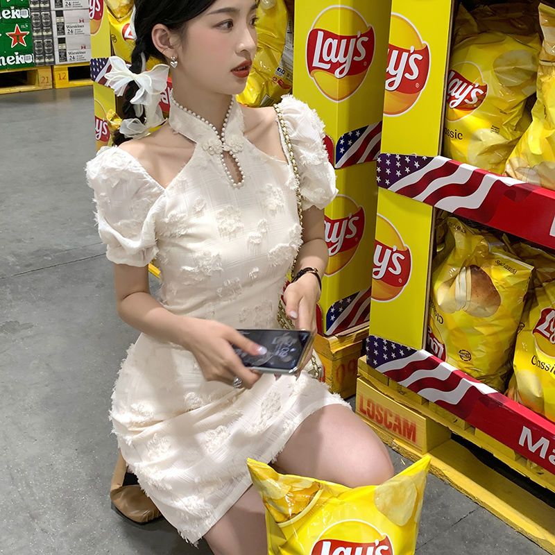 泡泡袖掛脖露肩設計感小眾白色小個子改良旗袍氣質連衣裙女夏2023