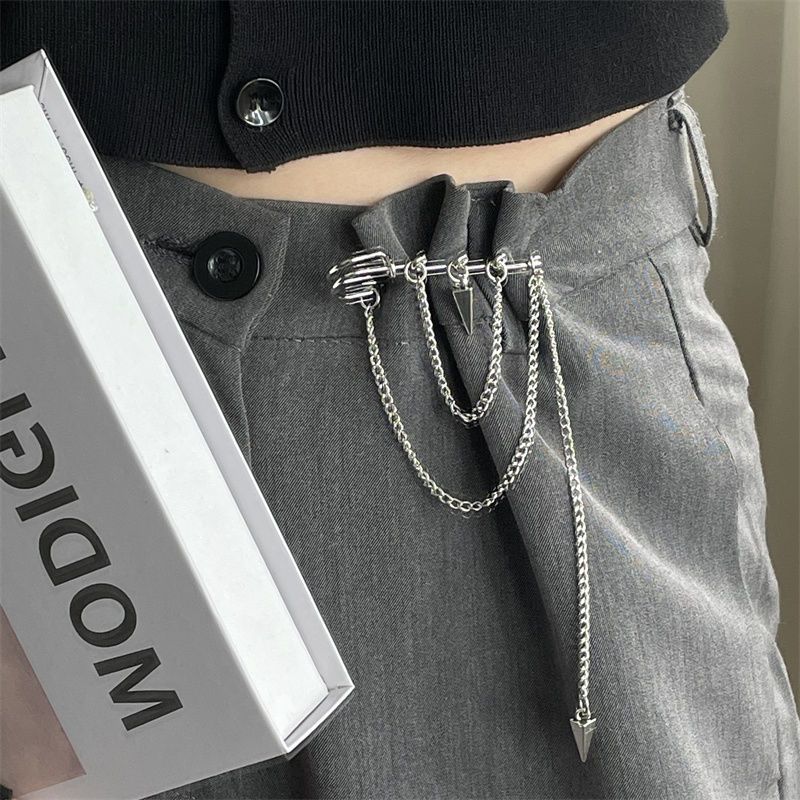 Change the belt to a smaller size, tighten the trousers, waist pin, hip-hop trendy chain, clothes decoration, suit brooch, women's suit accessories