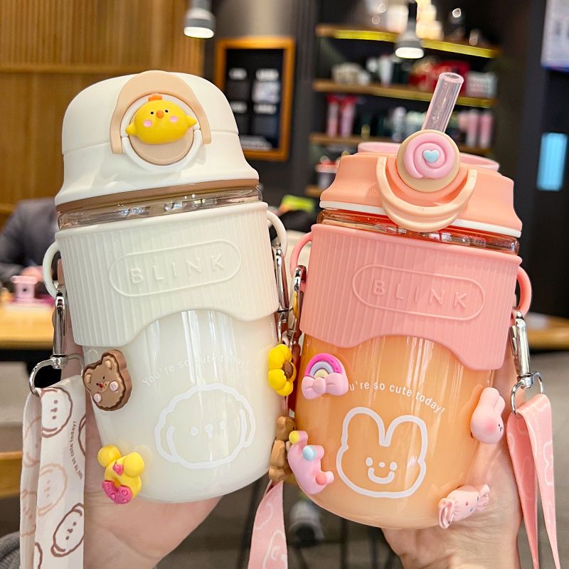 Summer high beauty ins Feng Shui cup female student smiling face bear plastic cup with straw cup inclined cross portable kettle