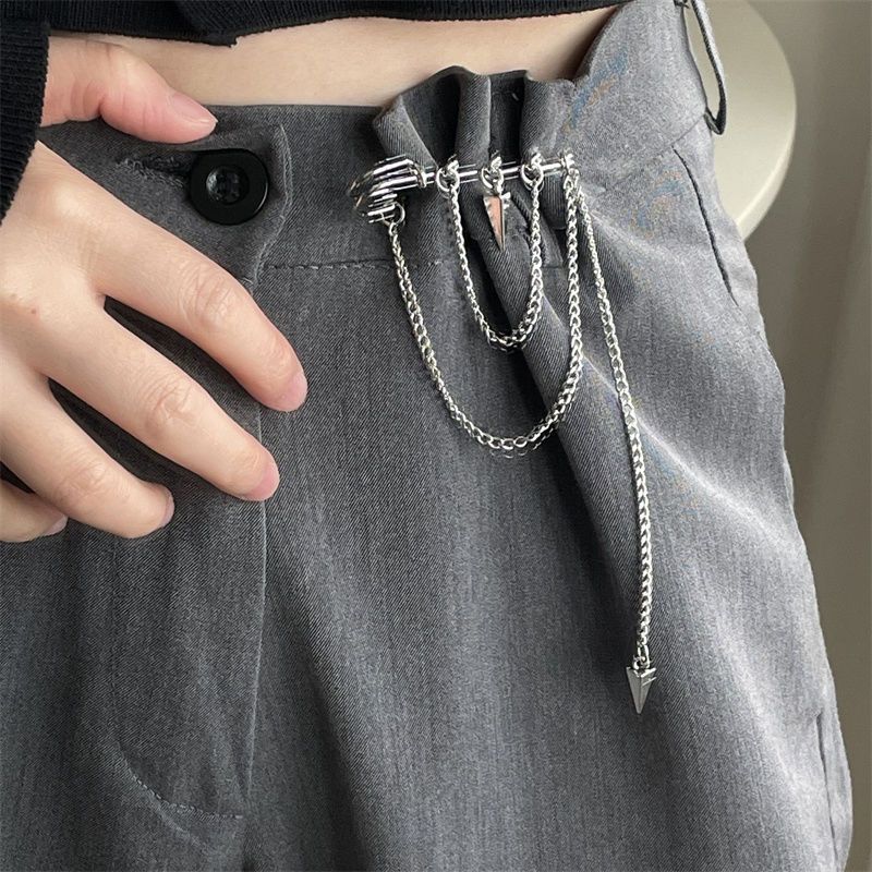 Change the belt to a smaller size, tighten the trousers, waist pin, hip-hop trendy chain, clothes decoration, suit brooch, women's suit accessories