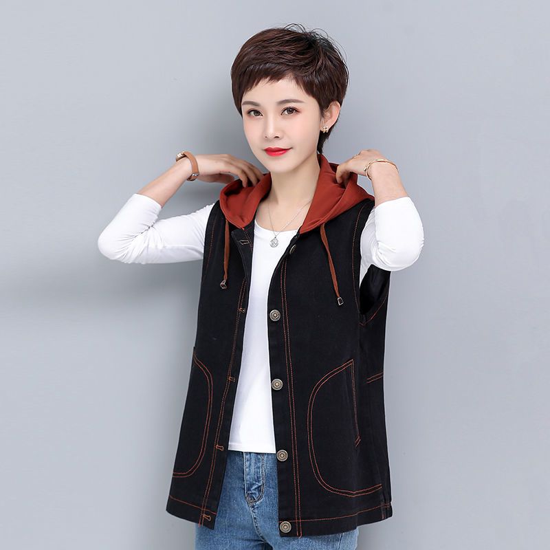 2022 mother spring and autumn denim vest spring and autumn ladies sleeveless embroidered short top middle-aged and elderly women's coat