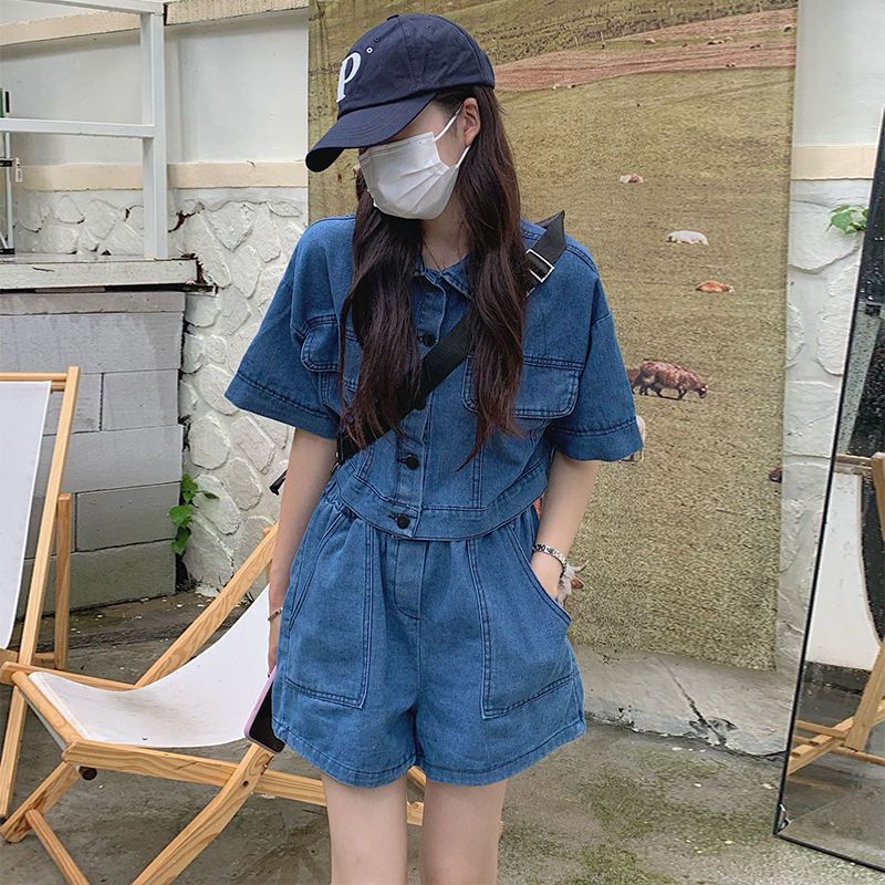減齡復古牛仔套裝女寬鬆2022新款夏季短袖襯衫上衣闊腿短褲兩件套