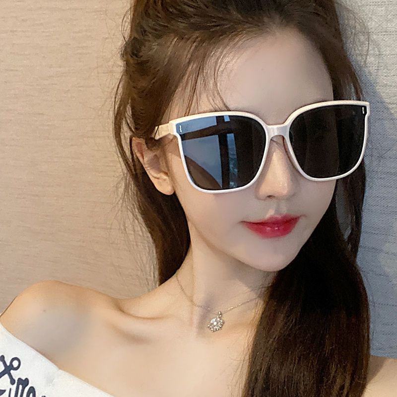 Internet celebrity Xiaohongshu Suyan artifact retro slim anti-ultraviolet sun sunglasses women's square large frame sunscreen