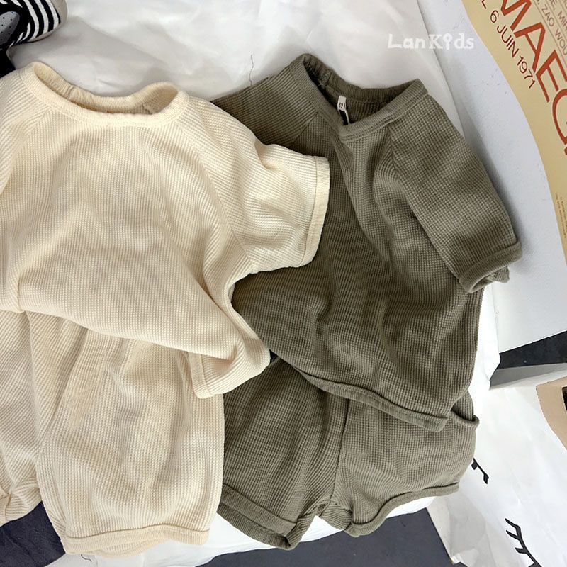 South Korea's new boys and girls thin section waffle short-sleeved shorts two-piece set children's home wear casual suit tide