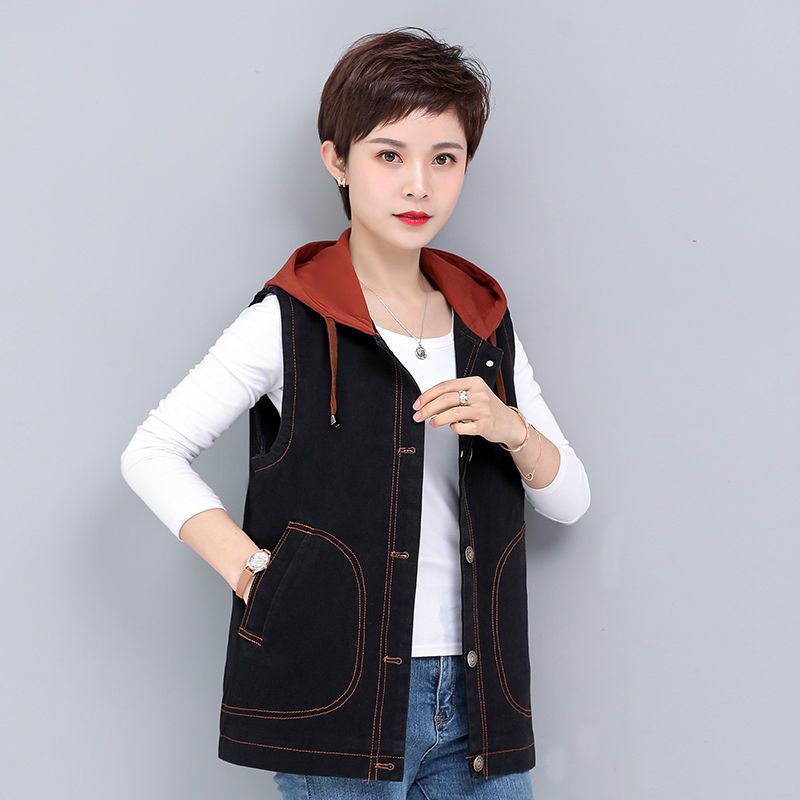  mother spring and autumn denim vest spring and autumn women's sleeveless embroidered short top middle-aged and elderly women's coat
