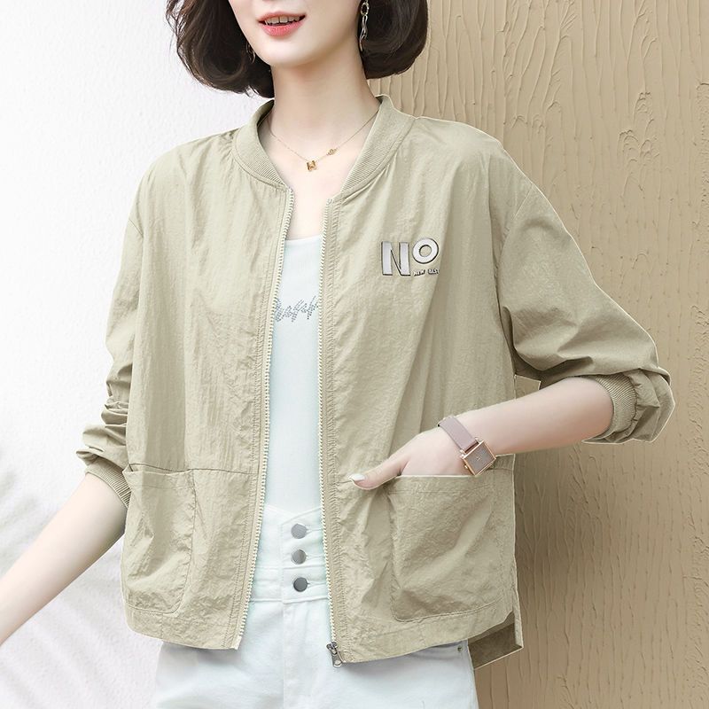 Sunscreen women 2022 new summer thin baseball coat middle-aged mother short casual cardigan sunscreen clothing