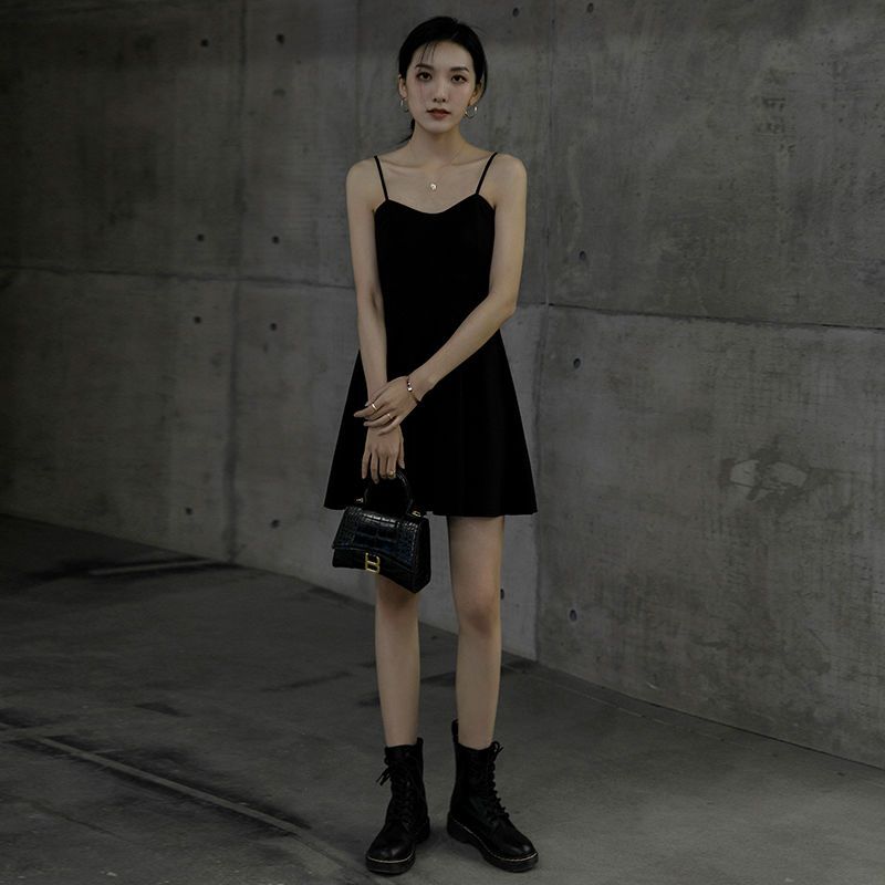 OUKABUYI light luxury high-level little black dress V-neck suspender skirt women's summer new waist-covering short dress