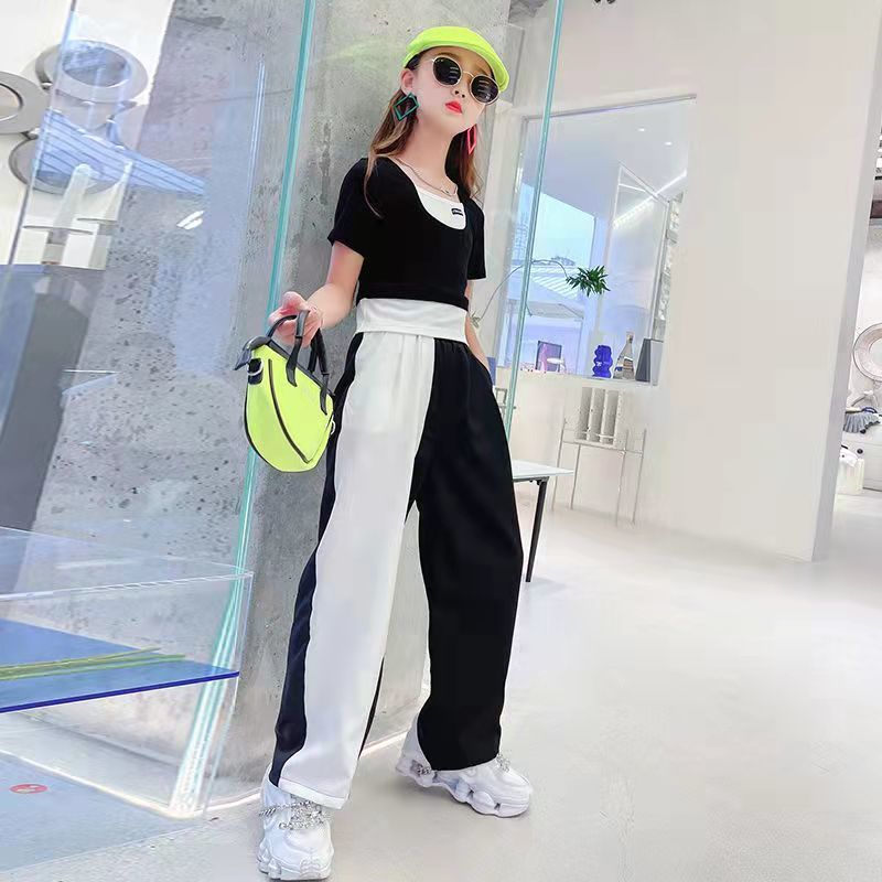 Children's summer clothes Internet celebrity suit 2022 new casual foreign style Korean version of the big boys and girls sports two-piece suit trendy