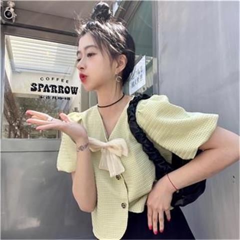 Bowknot V-neck puff sleeve shirt women spring and summer  new French niche plaid short short-sleeved top ins