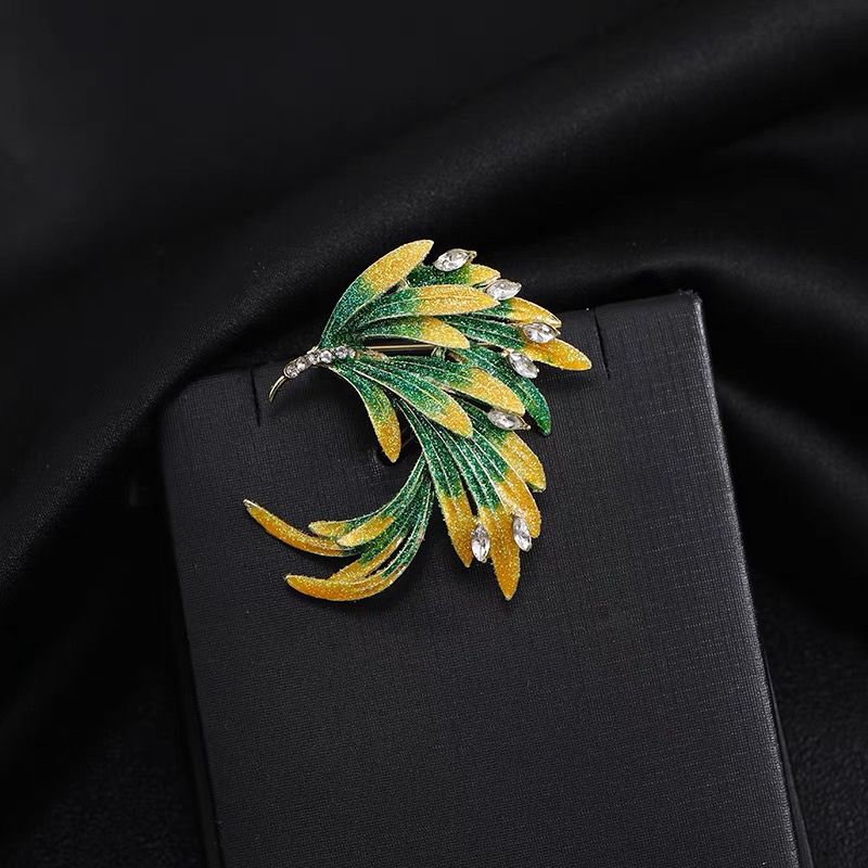Elegant Vintage Phoenix Brooch With Gradient Enamel And Crystals_voghion.com