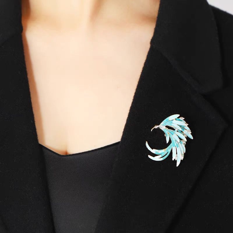 Elegant Vintage Phoenix Brooch With Gradient Enamel And Crystals_voghion.com