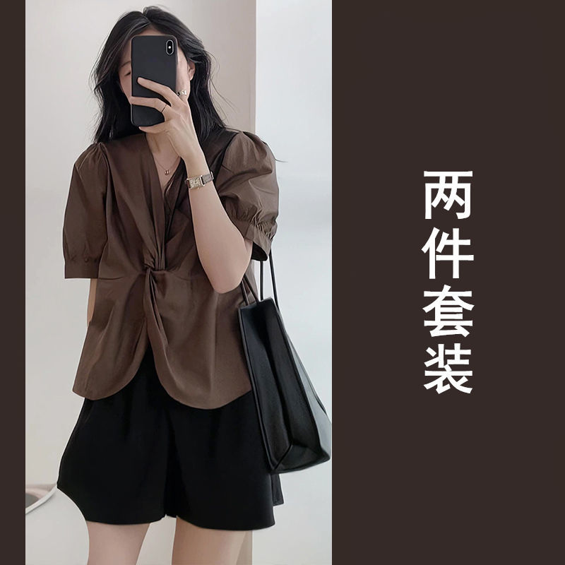 Summer suit female  new large size foreign style fat mm light cooked salt style Hong Kong style tops and shorts two-piece suit