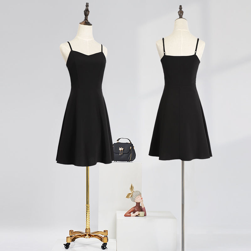 OUKABUYI高级感连衣裙通勤简约年夏季新款吊带小黑裙收腰显瘦