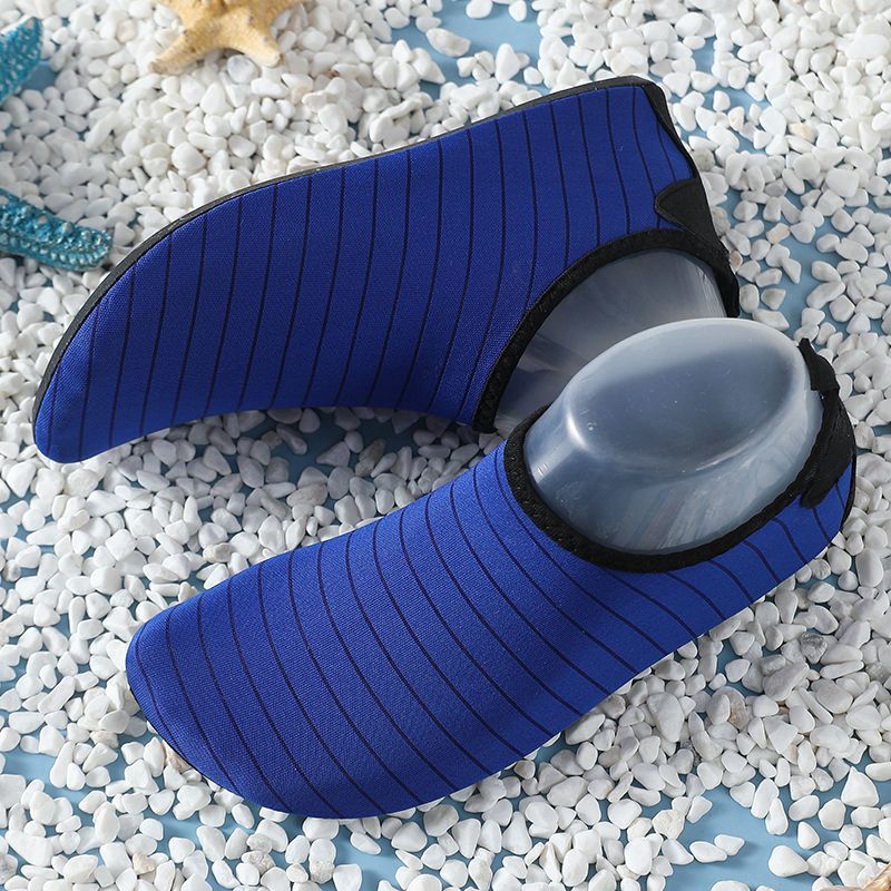 Beach shoes men and women diving snorkeling children wading upstream swimming shoes soft shoes non-slip anti-cut barefoot skin-fitting shoes and socks
